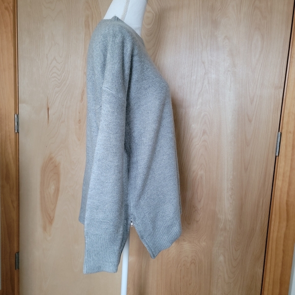 M by Magaschoni Crew Neck Zipper Detail Pull Over Sweater, Size Medium - Picture 3 of 7